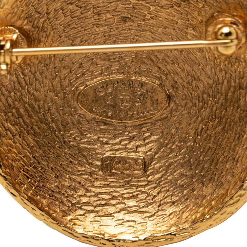 CHANEL Vintage Gold Logo Brooch - Picture 3 of 3
